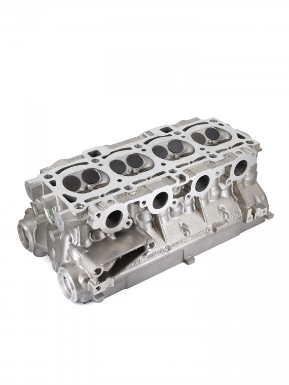 Головка блока цилиндров с клапанами