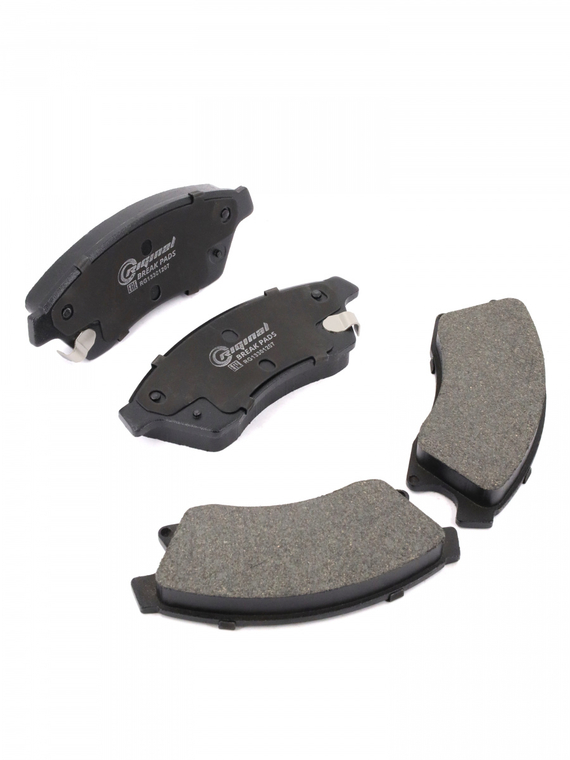 Комплект колодок переднего дискового тормоза