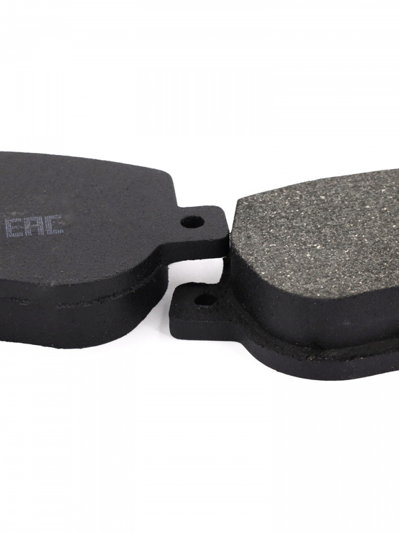 Комплект колодок переднего дискового тормоза