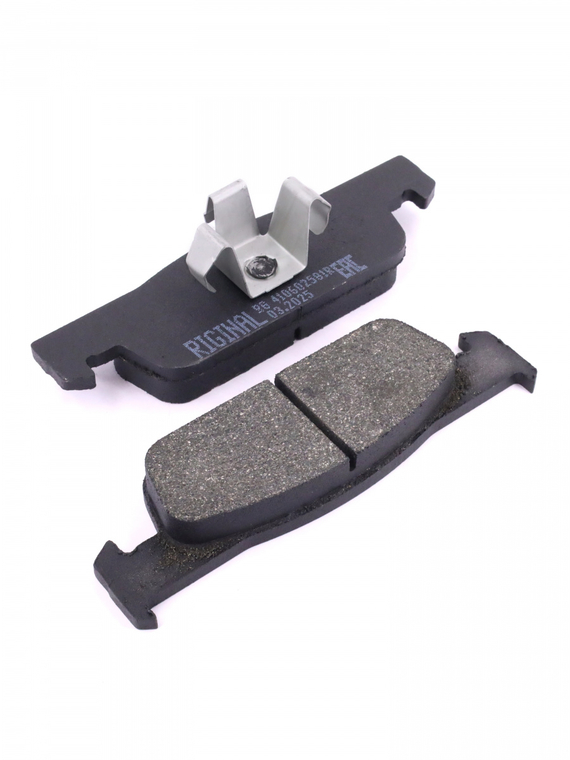 Комплект колодок переднего дискового тормоза