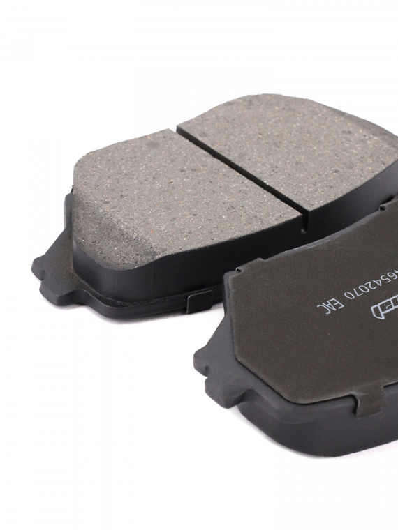 Комплект колодок переднего дискового тормоза