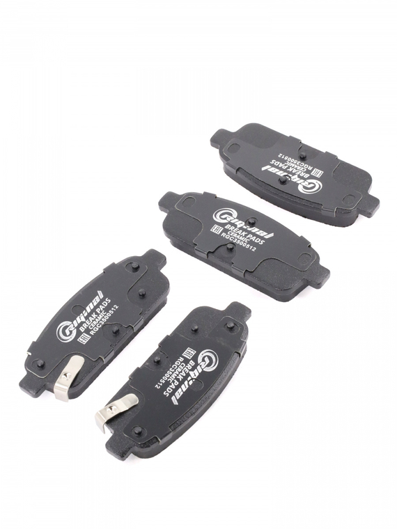 Комплект керамических тормозных колодок 13300867