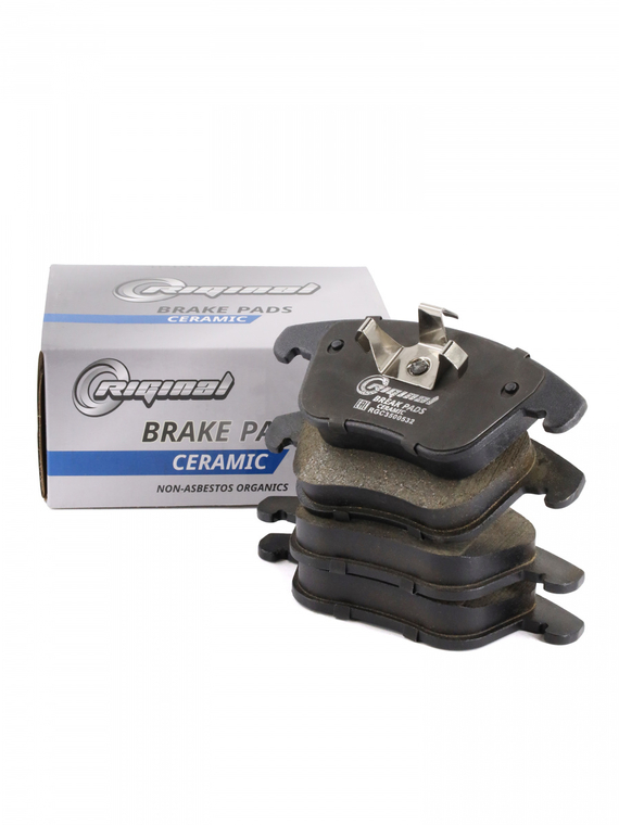 Комплект керамических тормозных колодок 1379971