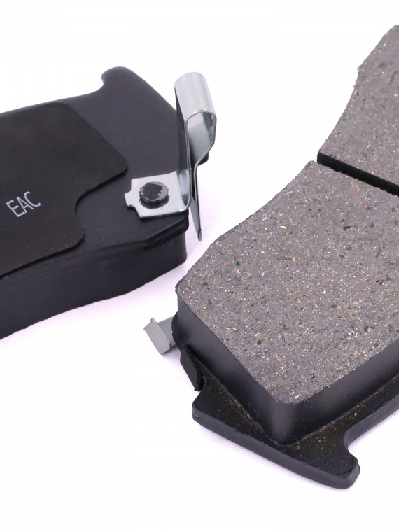 Комплект колодок переднего дискового тормоза (410601N060)