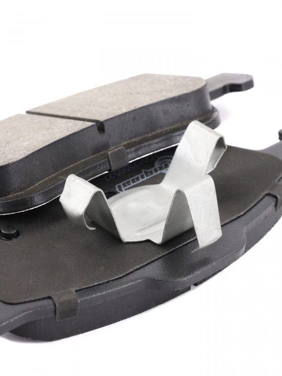 Комплект колодок переднего дискового тормоза (4778223)