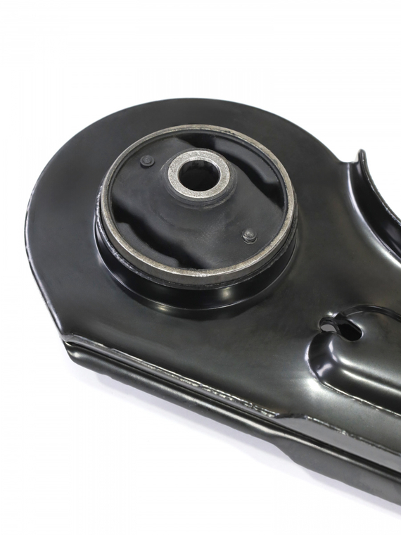 Рычаг передней подвески левый в сборе