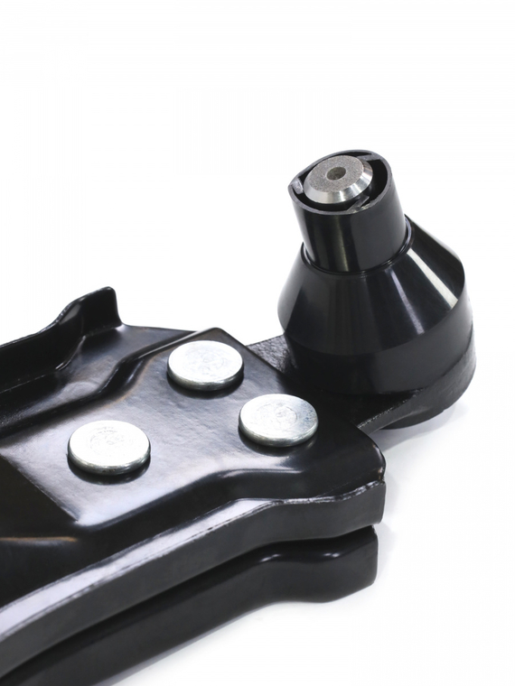 Рычаг передней подвески правый в сборе