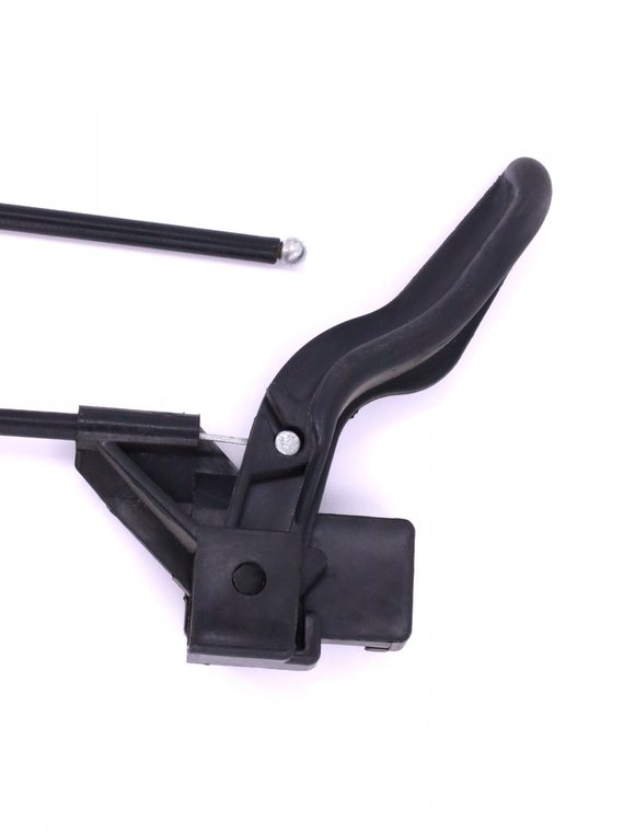 Трос привода замка капота